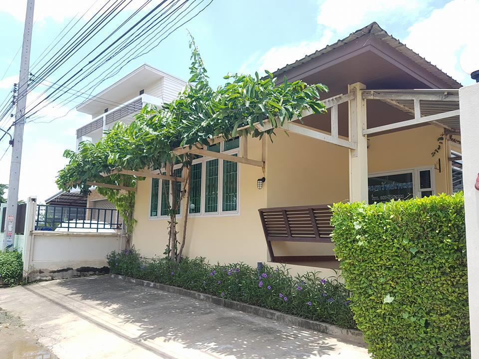 Udomsup Place Aparthotel Nakhon Ratchasima Exterior photo